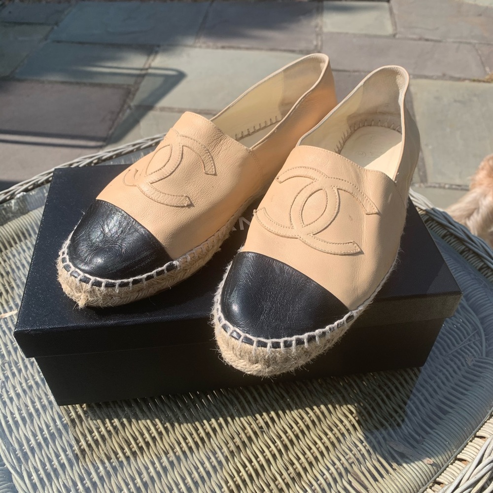 CHANEL lambskin Espadrilles size 41 Beige/Black